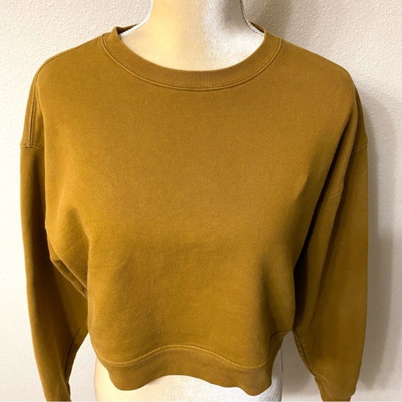 Girlfriend Collective Cropped Sweatshirt - Picture 4 of 9